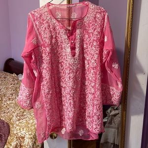 Short pink hand embroidered top